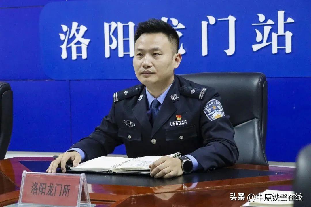 2024澳门最精准龙门客栈下载,具象化表达解说_OBS87.955掌中宝