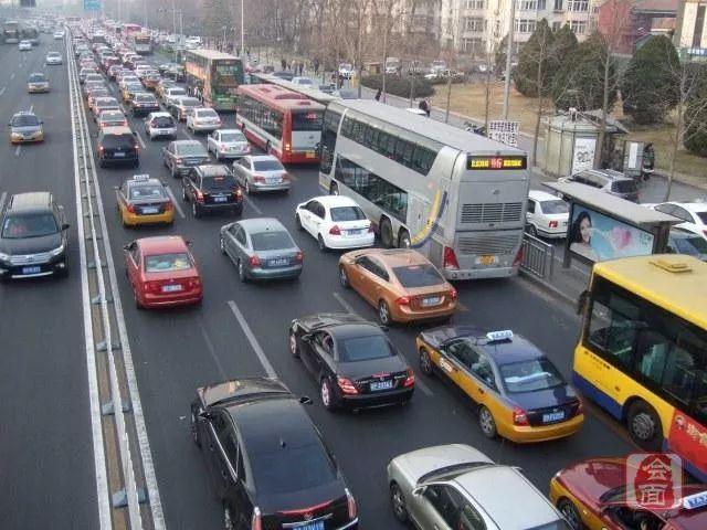 二广高速堵车最新消息，温馨旅程受阻的等待与希望