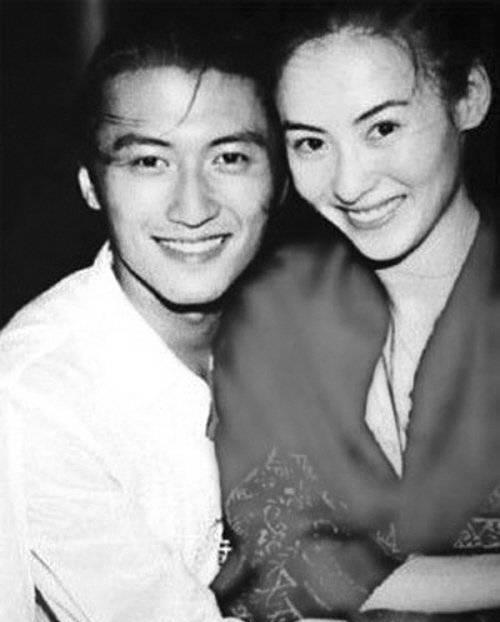 王菲与谢霆锋的最新动态，变化中的力量，励志旋律再响起