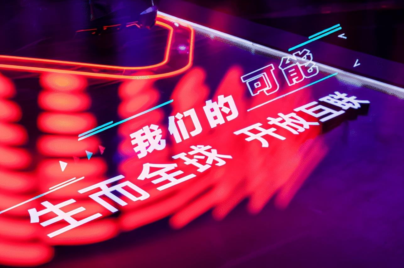 最新款沃尔沃，科技重塑豪华，生活因沃尔沃而精彩